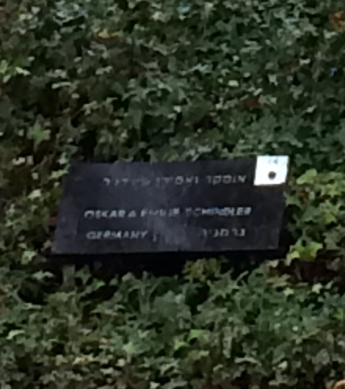 oskar schindlers plaque